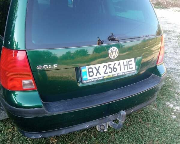 Зеленый Фольксваген Гольф, объемом двигателя 1.39 л и пробегом 198 тыс. км за 4300 $, фото 1 на Automoto.ua