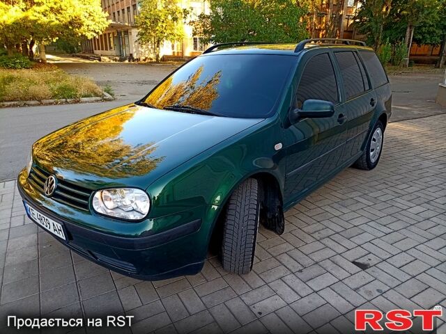 Зеленый Фольксваген Гольф, объемом двигателя 1.4 л и пробегом 237 тыс. км за 3950 $, фото 6 на Automoto.ua