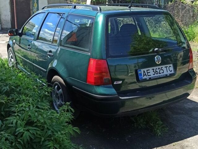 Зеленый Фольксваген Гольф, объемом двигателя 1.4 л и пробегом 137 тыс. км за 5000 $, фото 1 на Automoto.ua