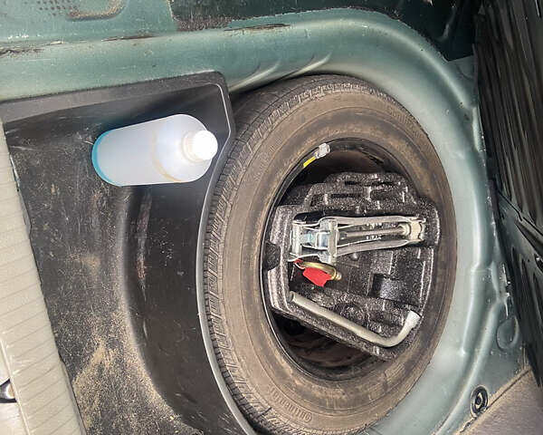 Зеленый Фольксваген Гольф, объемом двигателя 1.6 л и пробегом 286 тыс. км за 4750 $, фото 10 на Automoto.ua