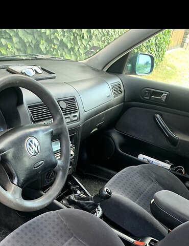 Зелений Фольксваген Гольф, об'ємом двигуна 1.6 л та пробігом 415 тис. км за 3600 $, фото 3 на Automoto.ua