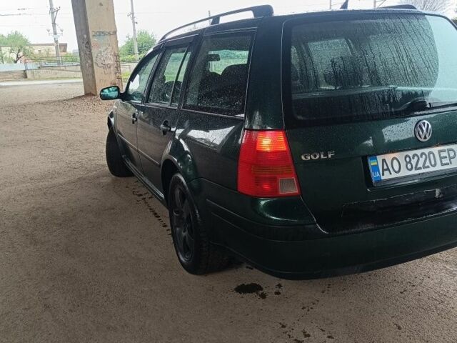 Зеленый Фольксваген Гольф, объемом двигателя 1.6 л и пробегом 260 тыс. км за 2900 $, фото 2 на Automoto.ua