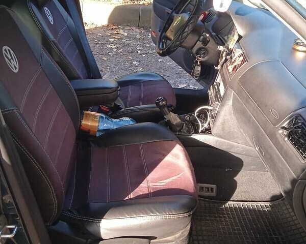 Фольксваген Гольф 2001 у Луцьку на Automoto.ua Зелений Фольксваген Гольф, об'ємом двигуна 1.6 л та пробігом 308 тис. км за 4500 $, фото 31 на Automoto.ua