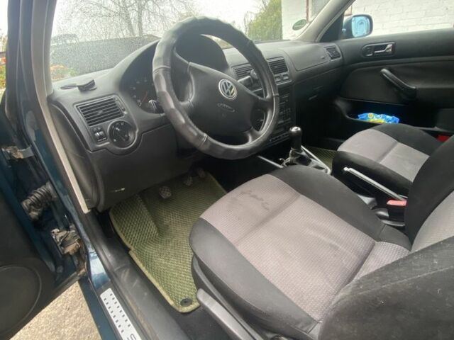 Зеленый Фольксваген Гольф, объемом двигателя 1.4 л и пробегом 250 тыс. км за 4350 $, фото 4 на Automoto.ua