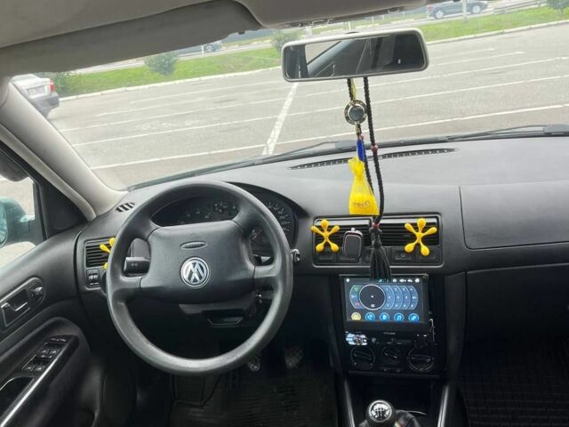 Зеленый Фольксваген Гольф, объемом двигателя 1.6 л и пробегом 260 тыс. км за 2900 $, фото 7 на Automoto.ua