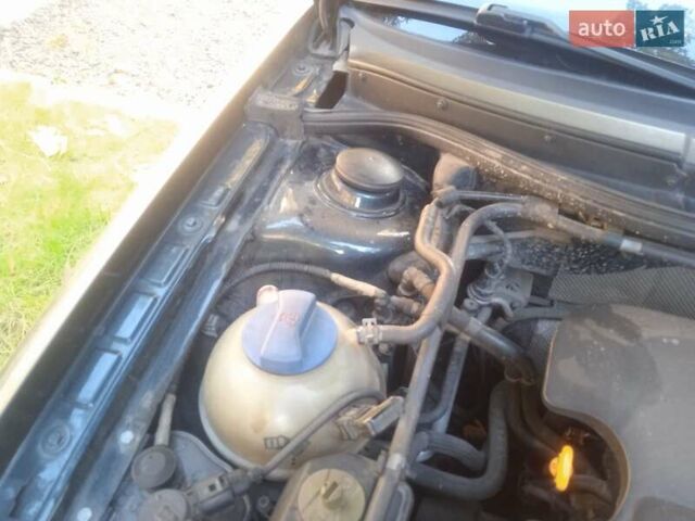 Фольксваген Гольф 2001 у Луцьку на Automoto.ua Зелений Фольксваген Гольф, об'ємом двигуна 1.6 л та пробігом 308 тис. км за 4500 $, фото 24 на Automoto.ua