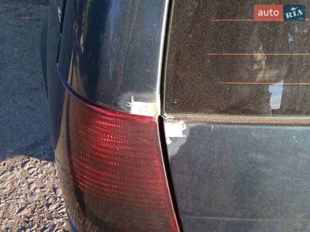 Фольксваген Гольф 2001 у Луцьку на Automoto.ua Зелений Фольксваген Гольф, об'ємом двигуна 1.6 л та пробігом 308 тис. км за 4500 $, фото 14 на Automoto.ua