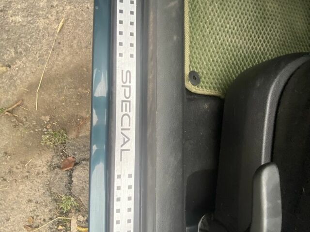 Зеленый Фольксваген Гольф, объемом двигателя 1.4 л и пробегом 250 тыс. км за 4350 $, фото 5 на Automoto.ua