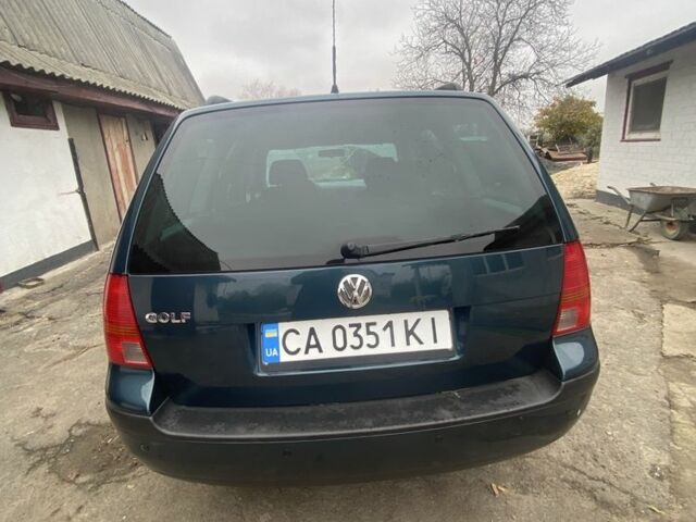 Зеленый Фольксваген Гольф, объемом двигателя 1.4 л и пробегом 250 тыс. км за 4350 $, фото 1 на Automoto.ua