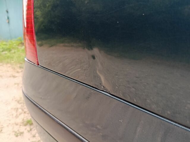 Зеленый Фольксваген Гольф, объемом двигателя 2 л и пробегом 279 тыс. км за 4000 $, фото 5 на Automoto.ua