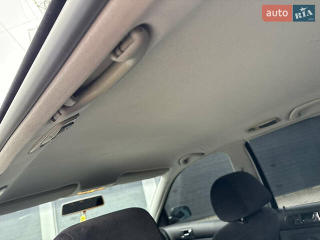 Зеленый Фольксваген Гольф, объемом двигателя 1.9 л и пробегом 377 тыс. км за 4150 $, фото 35 на Automoto.ua