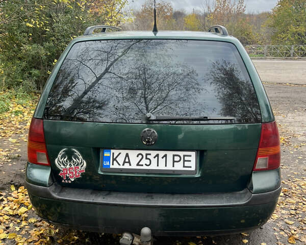 Зеленый Фольксваген Гольф, объемом двигателя 1.6 л и пробегом 382 тыс. км за 3850 $, фото 3 на Automoto.ua