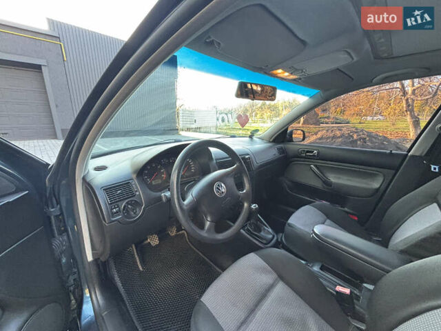 Зелений Фольксваген Гольф, об'ємом двигуна 1.6 л та пробігом 246 тис. км за 4400 $, фото 10 на Automoto.ua