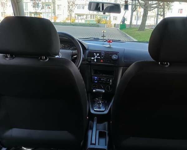 Зелений Фольксваген Гольф, об'ємом двигуна 1.6 л та пробігом 254 тис. км за 4150 $, фото 1 на Automoto.ua