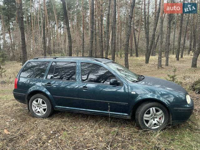 Зелений Фольксваген Гольф, об'ємом двигуна 1.6 л та пробігом 277 тис. км за 3900 $, фото 1 на Automoto.ua