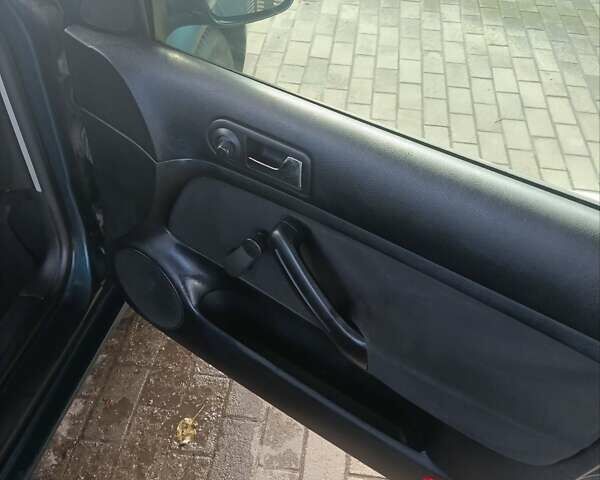 Зелений Фольксваген Гольф, об'ємом двигуна 1.4 л та пробігом 226 тис. км за 2500 $, фото 13 на Automoto.ua