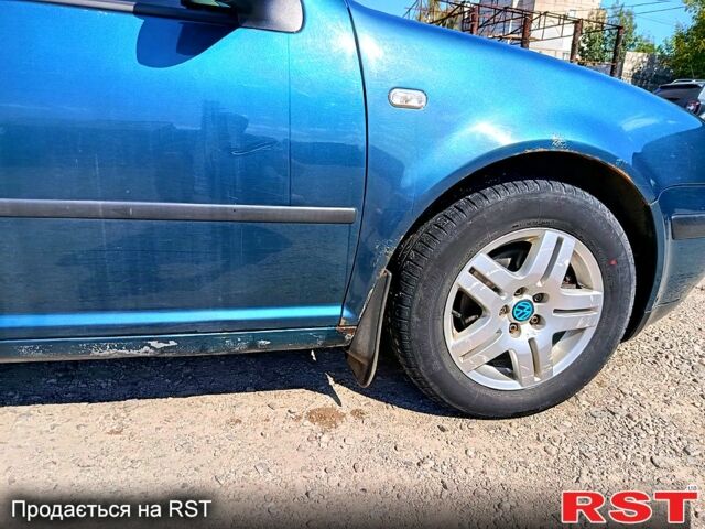 Зеленый Фольксваген Гольф, объемом двигателя 1.6 л и пробегом 270 тыс. км за 4200 $, фото 4 на Automoto.ua