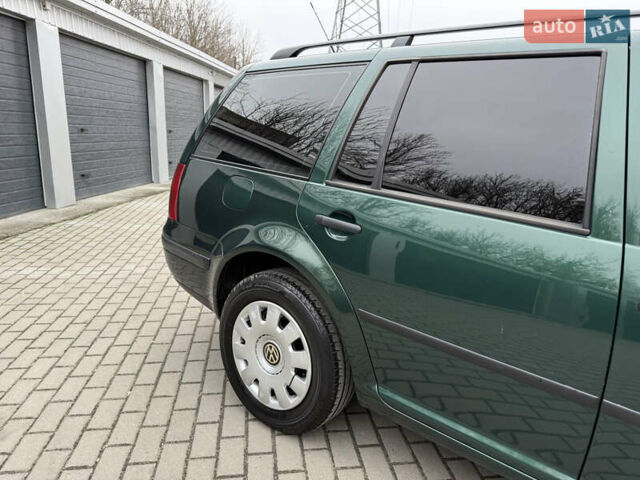 Зеленый Фольксваген Гольф, объемом двигателя 1.9 л и пробегом 377 тыс. км за 4150 $, фото 17 на Automoto.ua