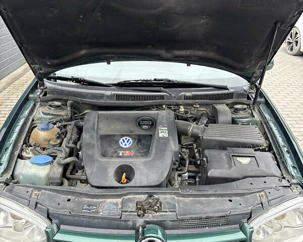 Зеленый Фольксваген Гольф, объемом двигателя 1.9 л и пробегом 377 тыс. км за 4150 $, фото 36 на Automoto.ua