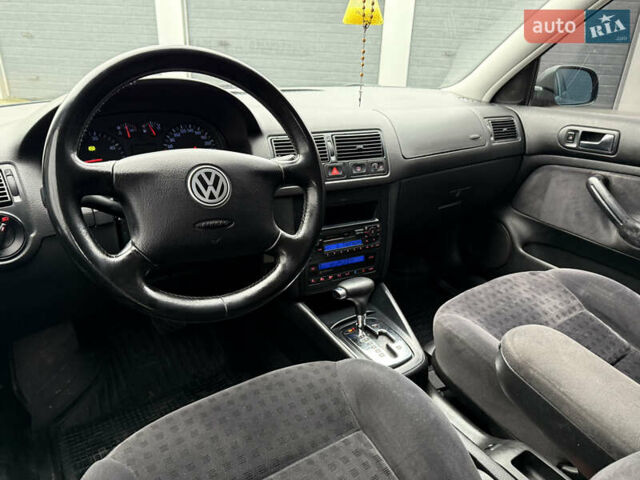 Зеленый Фольксваген Гольф, объемом двигателя 1.9 л и пробегом 377 тыс. км за 4150 $, фото 28 на Automoto.ua