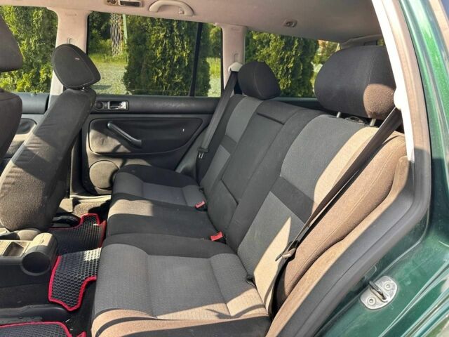 Зелений Фольксваген Гольф, об'ємом двигуна 2 л та пробігом 309 тис. км за 4450 $, фото 7 на Automoto.ua