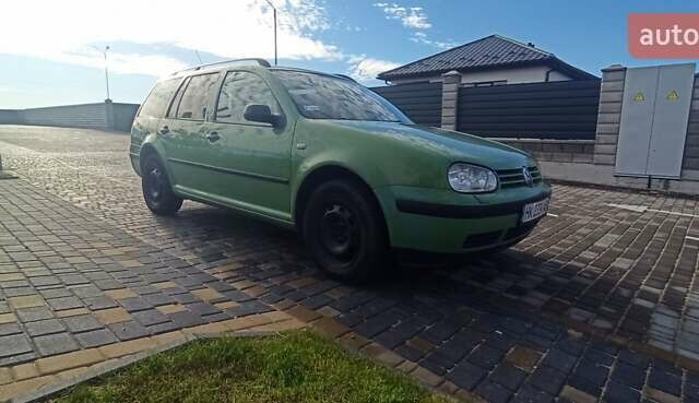 Зеленый Фольксваген Гольф, объемом двигателя 1.9 л и пробегом 366 тыс. км за 4500 $, фото 2 на Automoto.ua