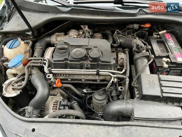 Зелений Фольксваген Гольф, об'ємом двигуна 1.9 л та пробігом 241 тис. км за 5000 $, фото 13 на Automoto.ua