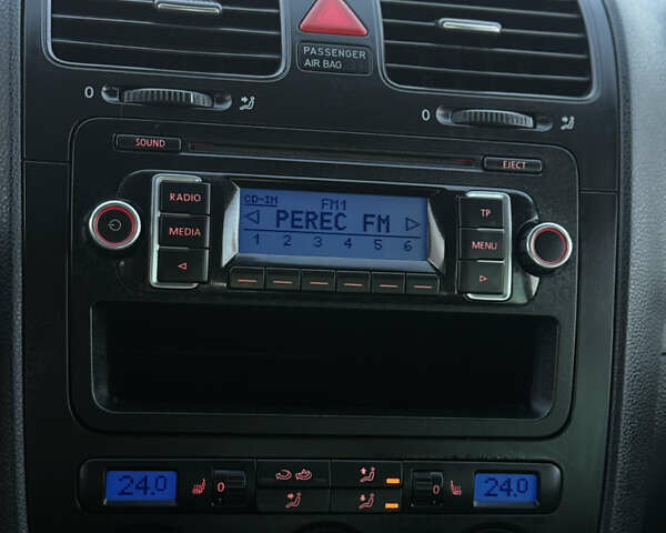 Зеленый Фольксваген Гольф, объемом двигателя 1.6 л и пробегом 174 тыс. км за 6500 $, фото 20 на Automoto.ua