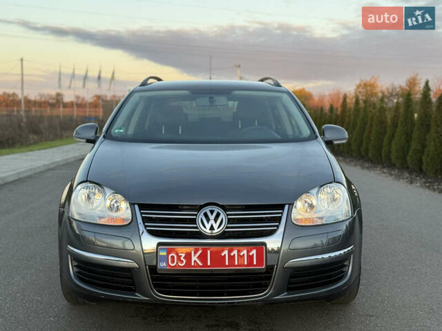 Зеленый Фольксваген Гольф, объемом двигателя 1.6 л и пробегом 174 тыс. км за 6500 $, фото 5 на Automoto.ua