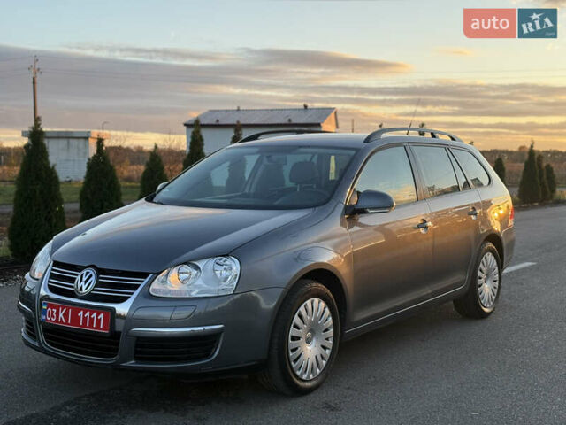 Зеленый Фольксваген Гольф, объемом двигателя 1.6 л и пробегом 174 тыс. км за 6500 $, фото 11 на Automoto.ua