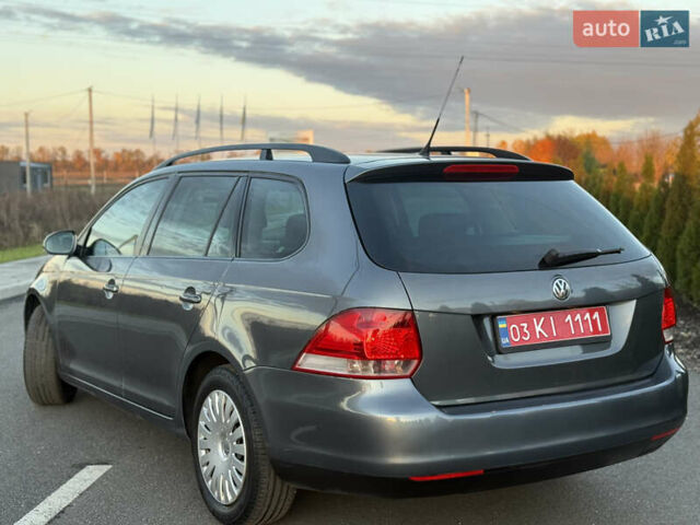 Зеленый Фольксваген Гольф, объемом двигателя 1.6 л и пробегом 174 тыс. км за 6500 $, фото 10 на Automoto.ua