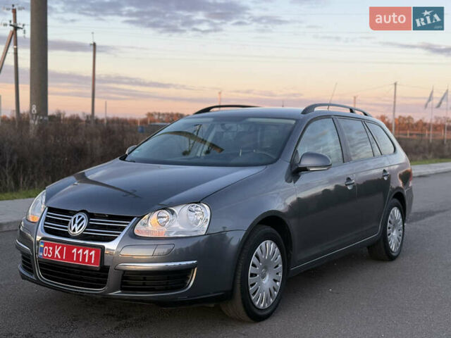 Зеленый Фольксваген Гольф, объемом двигателя 1.6 л и пробегом 174 тыс. км за 6500 $, фото 6 на Automoto.ua