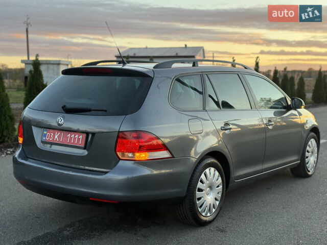 Зеленый Фольксваген Гольф, объемом двигателя 1.6 л и пробегом 174 тыс. км за 6500 $, фото 8 на Automoto.ua