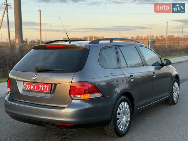Зеленый Фольксваген Гольф, объемом двигателя 1.6 л и пробегом 174 тыс. км за 6500 $, фото 14 на Automoto.ua