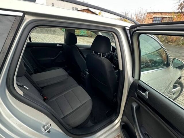 Зеленый Фольксваген Гольф, объемом двигателя 1.4 л и пробегом 200 тыс. км за 7800 $, фото 5 на Automoto.ua