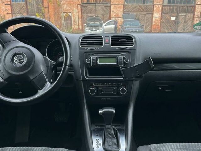 Зеленый Фольксваген Гольф, объемом двигателя 1.4 л и пробегом 200 тыс. км за 7800 $, фото 3 на Automoto.ua