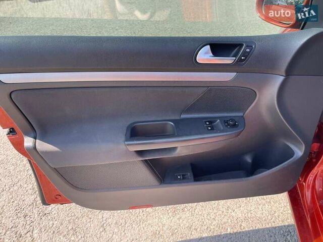 Оранжевый Фольксваген Гольф, объемом двигателя 1.39 л и пробегом 210 тыс. км за 5200 $, фото 18 на Automoto.ua