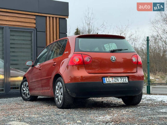 Оранжевый Фольксваген Гольф, объемом двигателя 1.6 л и пробегом 225 тыс. км за 5990 $, фото 19 на Automoto.ua