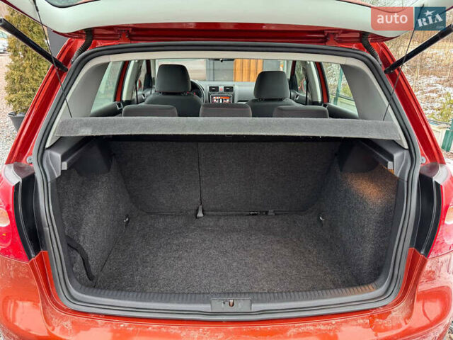 Оранжевый Фольксваген Гольф, объемом двигателя 1.6 л и пробегом 225 тыс. км за 5990 $, фото 32 на Automoto.ua