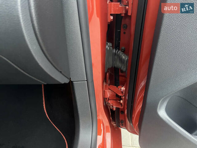 Помаранчевий Фольксваген Гольф, об'ємом двигуна 1.4 л та пробігом 232 тис. км за 6190 $, фото 48 на Automoto.ua