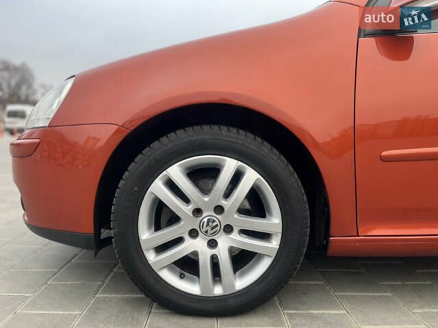 Помаранчевий Фольксваген Гольф, об'ємом двигуна 1.4 л та пробігом 232 тис. км за 6190 $, фото 15 на Automoto.ua