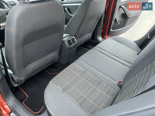 Помаранчевий Фольксваген Гольф, об'ємом двигуна 1.4 л та пробігом 232 тис. км за 6190 $, фото 52 на Automoto.ua