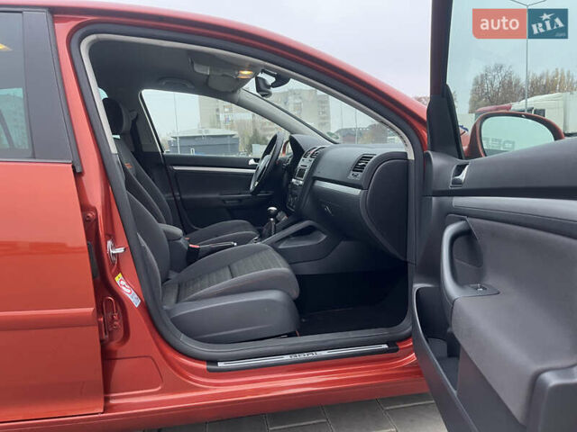 Помаранчевий Фольксваген Гольф, об'ємом двигуна 1.4 л та пробігом 232 тис. км за 6190 $, фото 41 на Automoto.ua