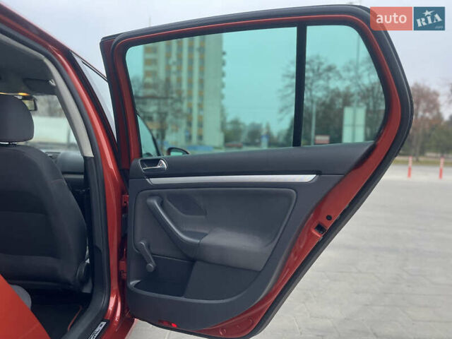 Помаранчевий Фольксваген Гольф, об'ємом двигуна 1.4 л та пробігом 232 тис. км за 6190 $, фото 54 на Automoto.ua