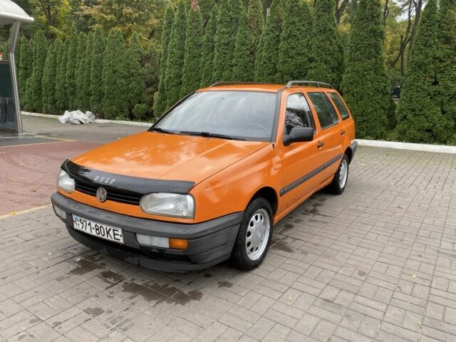 Помаранчевий Фольксваген Гольф, об'ємом двигуна 1.8 л та пробігом 139 тис. км за 2850 $, фото 2 на Automoto.ua