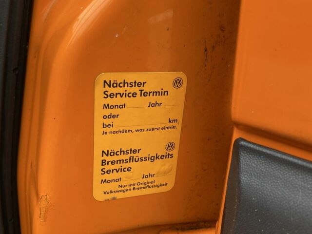 Помаранчевий Фольксваген Гольф, об'ємом двигуна 1.8 л та пробігом 139 тис. км за 2850 $, фото 17 на Automoto.ua