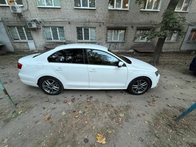 Белый Фольксваген Джетта, объемом двигателя 2.5 л и пробегом 280 тыс. км за 8500 $, фото 4 на Automoto.ua