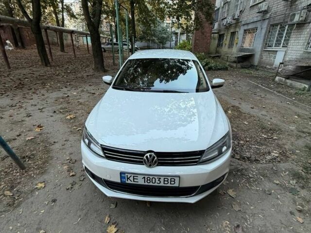 Белый Фольксваген Джетта, объемом двигателя 2.5 л и пробегом 280 тыс. км за 8500 $, фото 3 на Automoto.ua