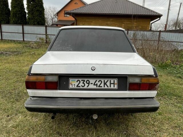 Белый Фольксваген Джетта, объемом двигателя 1 л и пробегом 255 тыс. км за 331 $, фото 1 на Automoto.ua