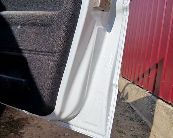 Белый Фольксваген Джетта, объемом двигателя 1.6 л и пробегом 363 тыс. км за 1500 $, фото 1 на Automoto.ua